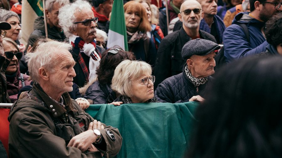 世界杯竞猜 APP — 营业执照与资质公示示意配图